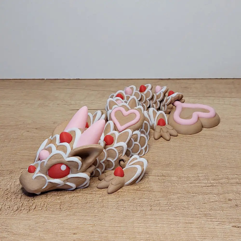 Heart Cookie Dragon - 31 cm lang - 11 cm breit - 6 cm hoch - voll beweglich - Desgin von Cinderwing - Drache