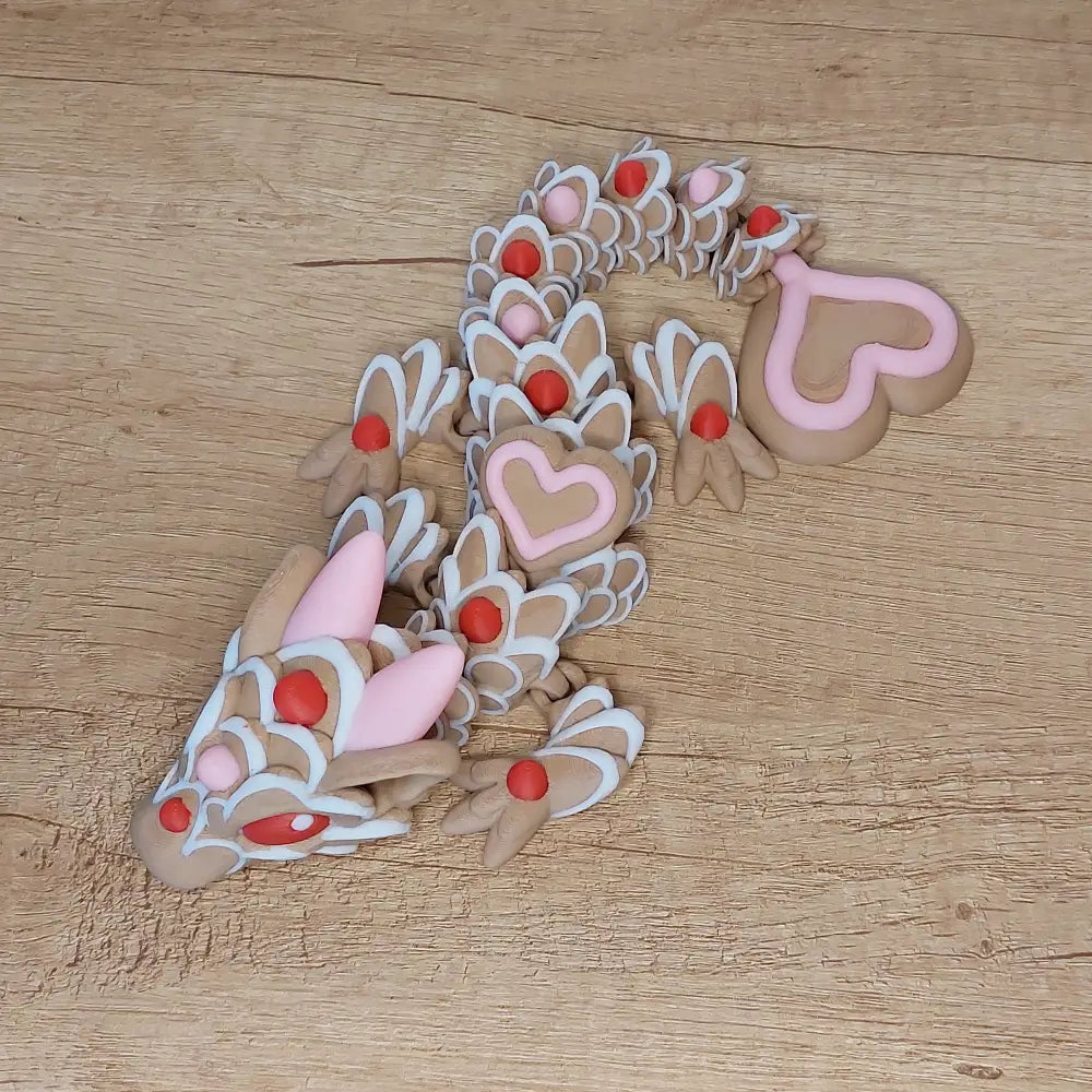 Heart Cookie Dragon - 31 cm lang - 11 cm breit - 6 cm hoch - voll beweglich - Desgin von Cinderwing - Drache